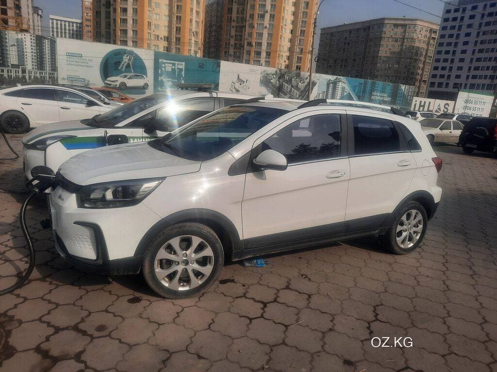BAIC Baic Ex3 — фото 3