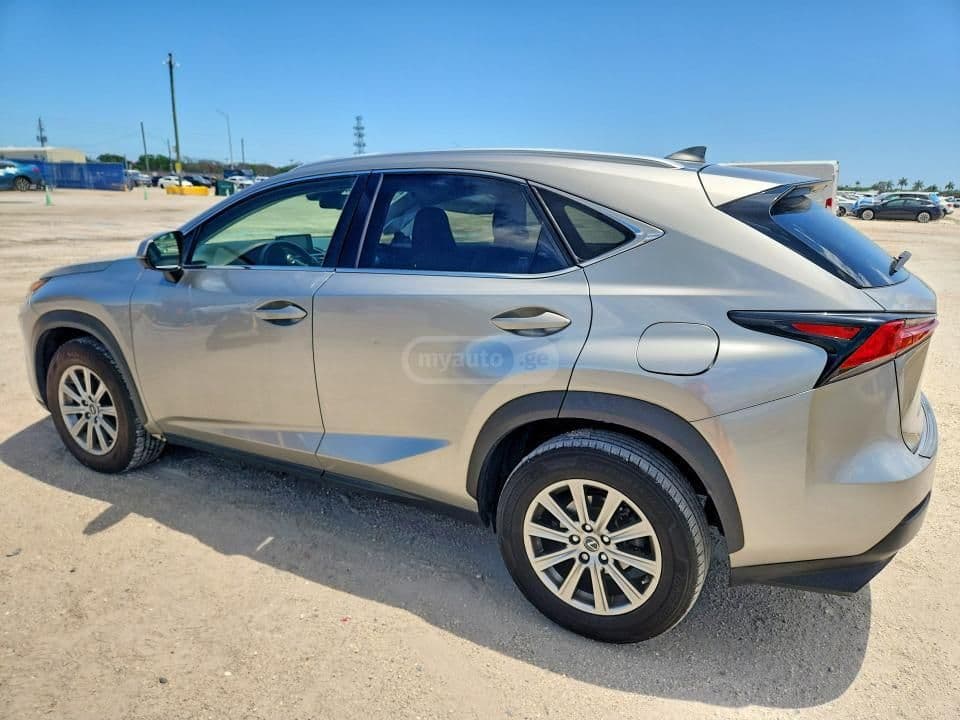 Lexus Nx 300 — фото 2