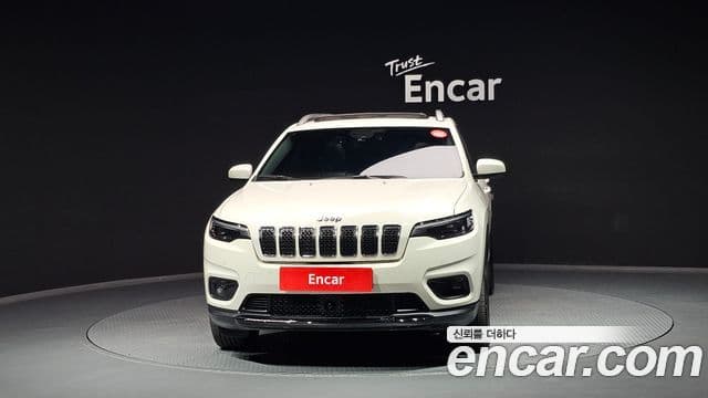 Jeep 체로키(Kl) — фото 2