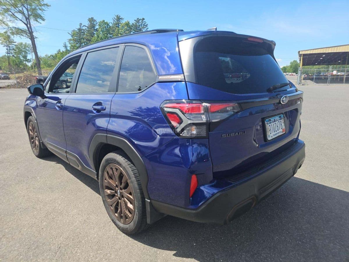 Subaru Subaru — фото 3