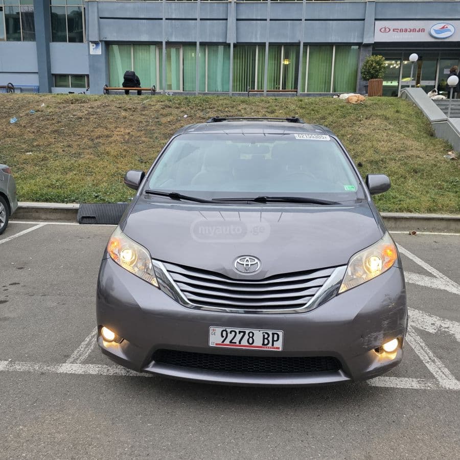 Toyota Toyota — фото 3