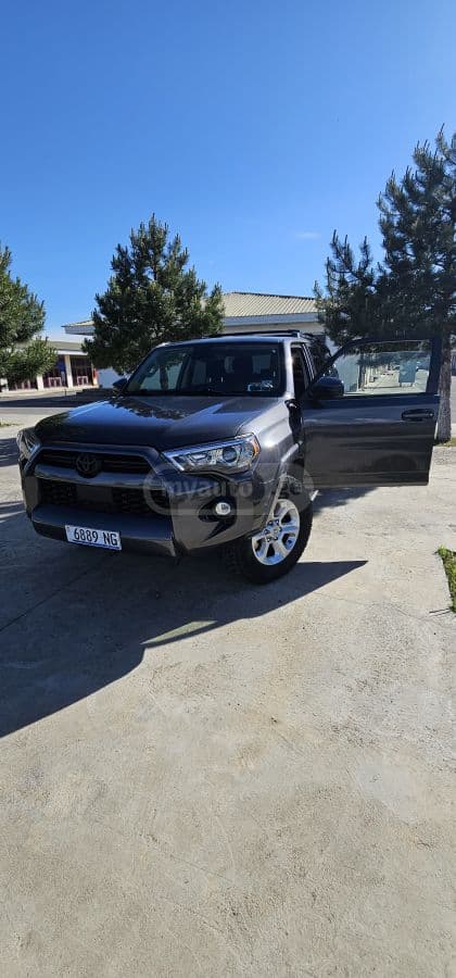 Toyota 4 Runner — фото 2