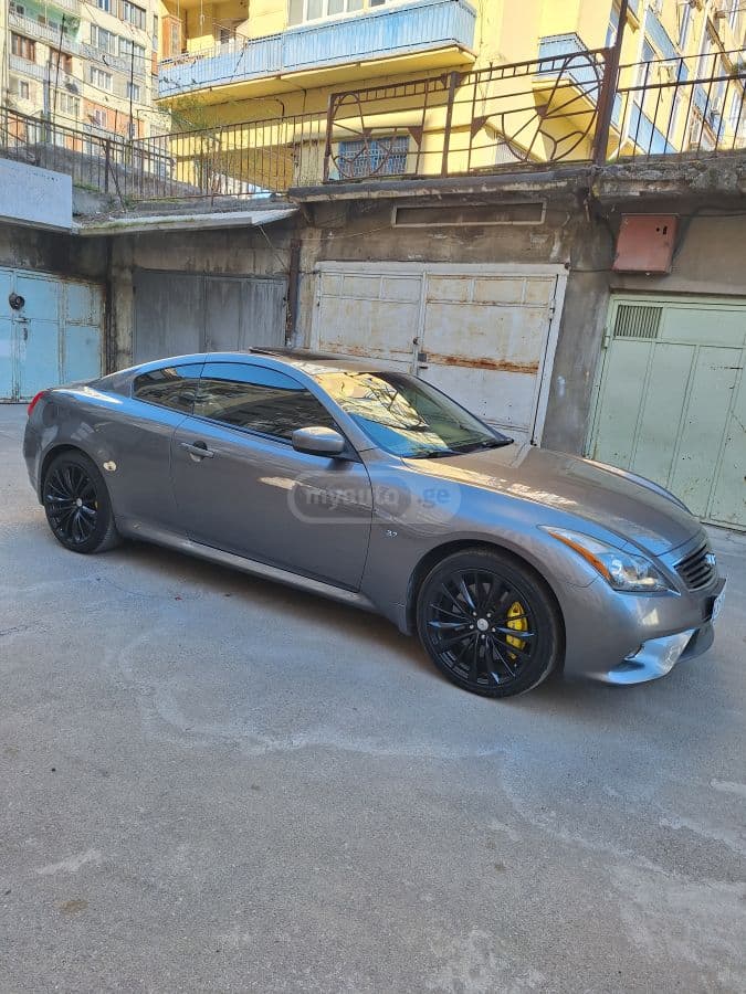 Infiniti Q 60