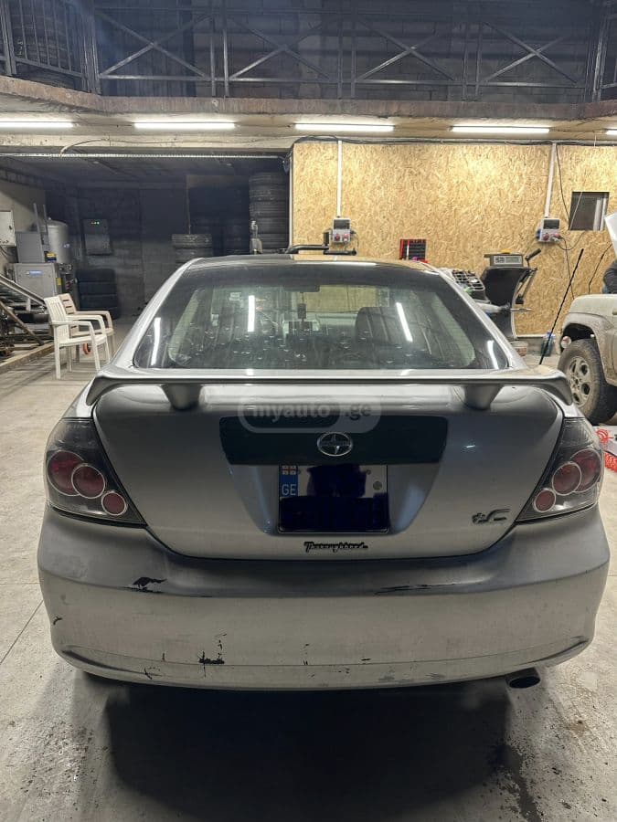 Scion Scion Tc — фото 3