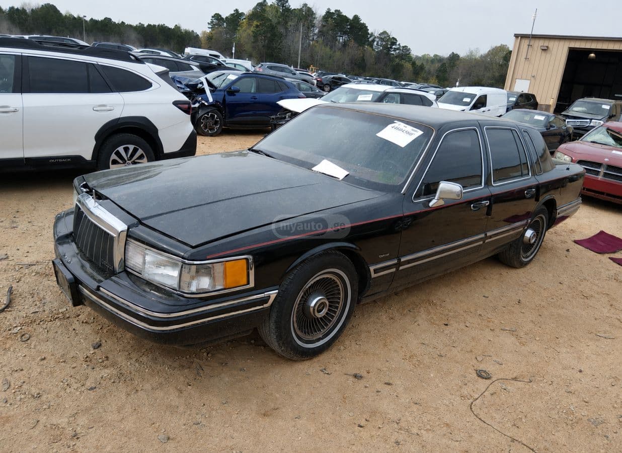 Lincoln Lincoln Town Car