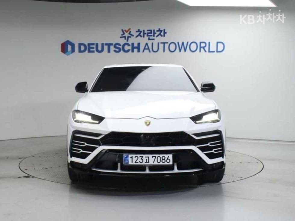 Lamborghini Lamborghini Urus — фото 3