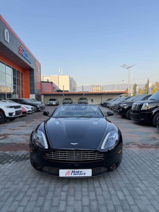 Aston Martin Aston Martin Virage