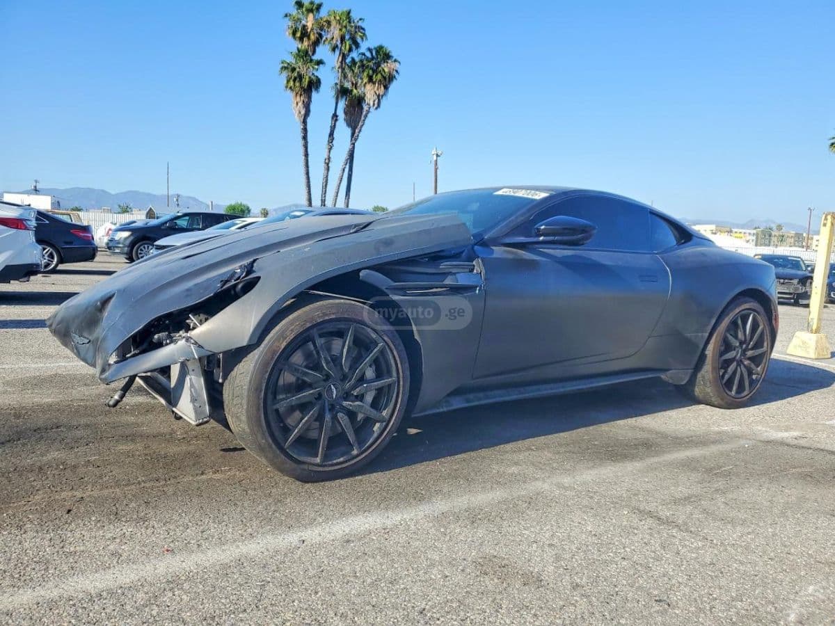 Aston Martin Aston Martin Db11