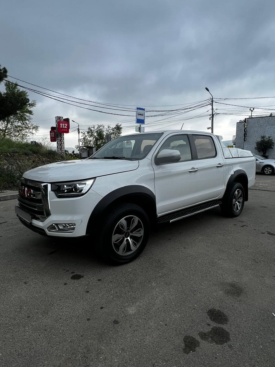 JAC Jac T8