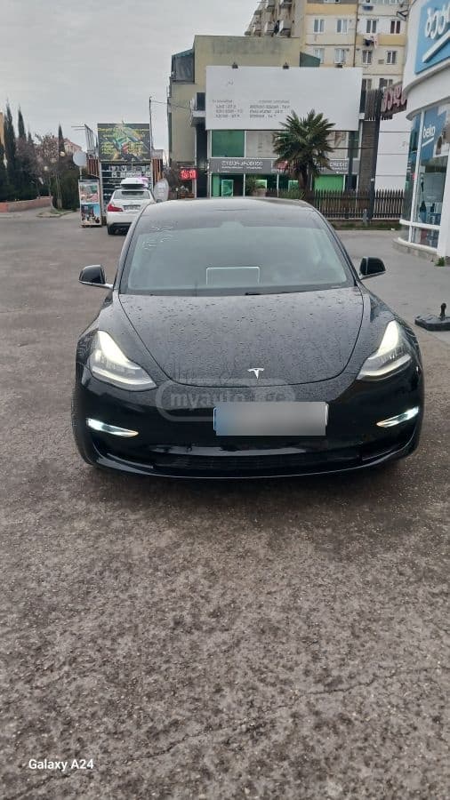 Tesla Tesla