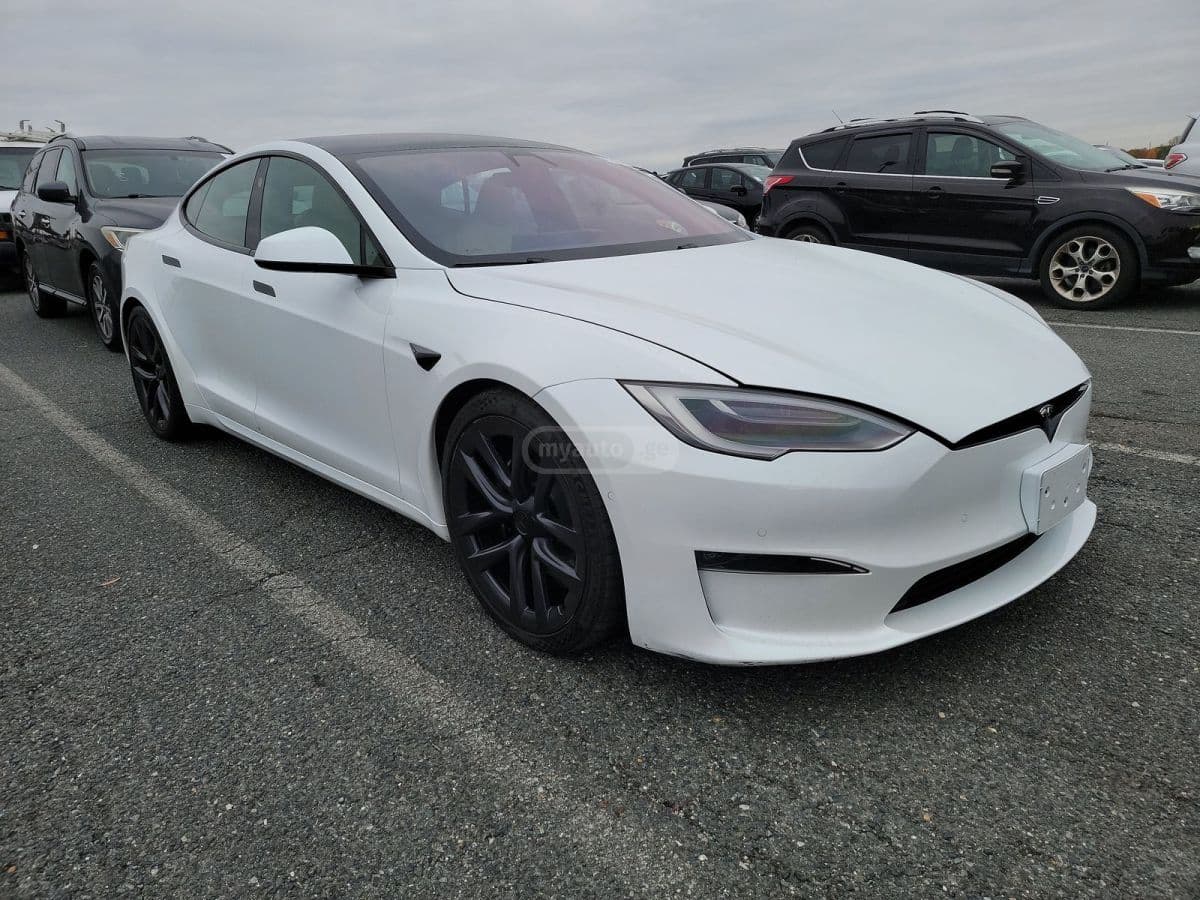 Tesla Tesla