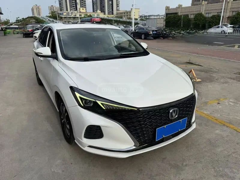 Changan Changan Eado — фото 3