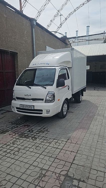 Kia Другая модель — фото 2
