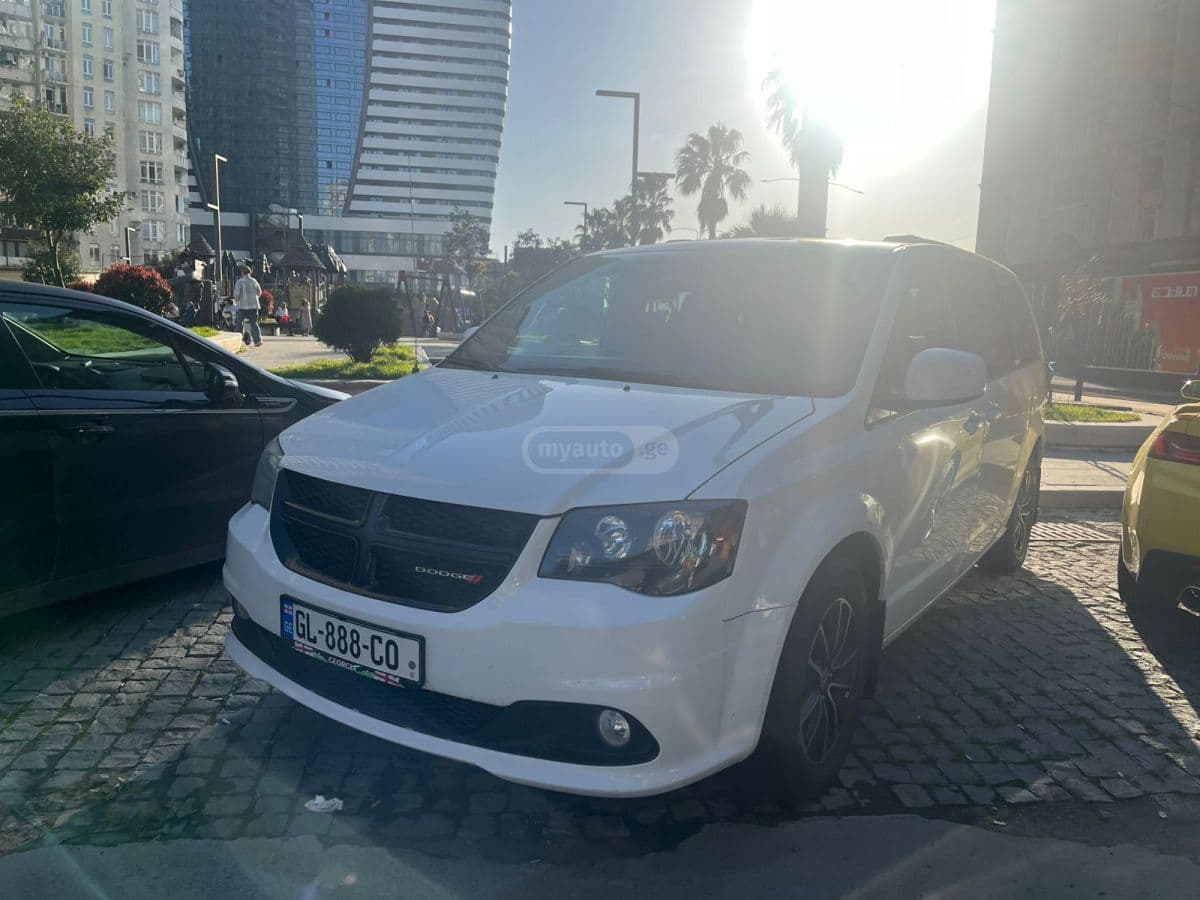 Dodge Dodge Caravan — фото 2