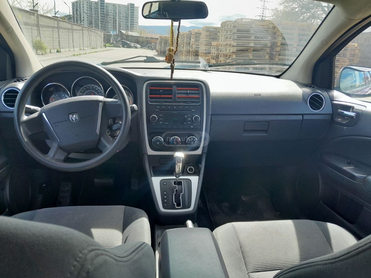 Dodge Dodge Caliber — фото 2