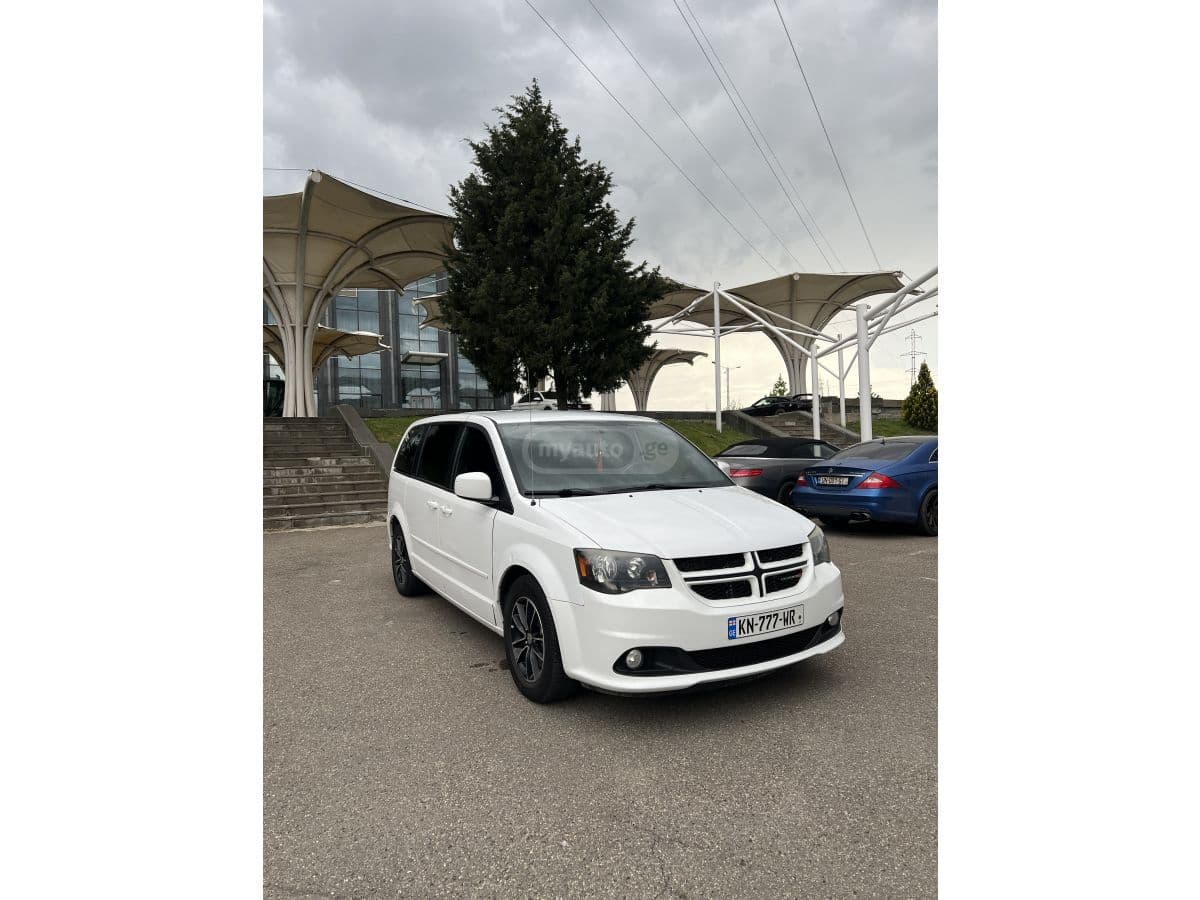 Dodge Dodge Caravan — фото 3